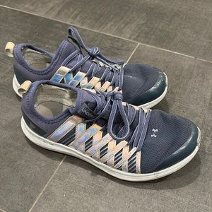 Girls under Armour sneakers
